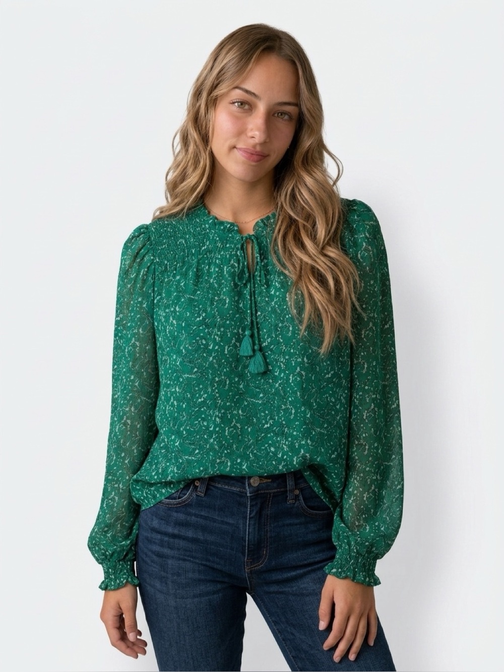 cupcakes & cashmere Green Floral
Paisley Smocked Balloon Sleeve Blouse, Size M - Picture 2 of 14
